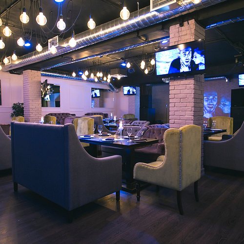 Thu âm quảng cáo khai trương Karaoke Moscow
